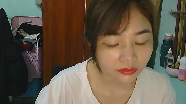 Uhem112 online show from 12-02-25, 01:06