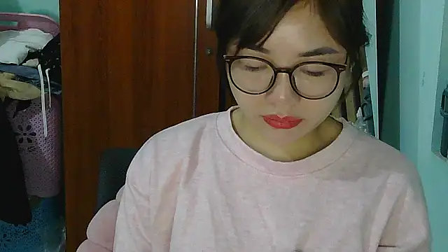 Uhem112 online show from 11-16-25, 02:05