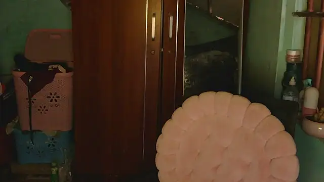 Uhem112 online show from 11-12-25, 01:54