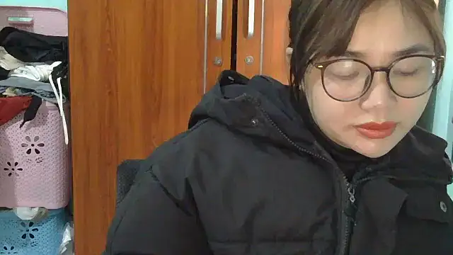 Uhem112 online show from 11-27-25, 03:29