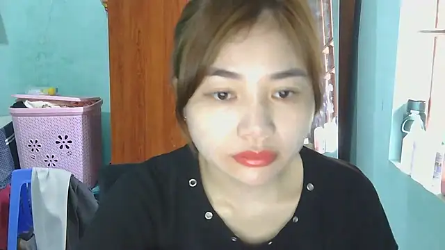 Uhem112 online show from 10-11-25, 02:23