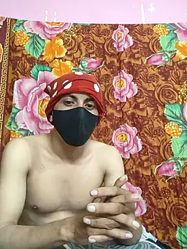 Snapshot of Seducing_couple chatting on 10-07-25, 05:47 Seducing couple online show from 10-07-25, 05:47