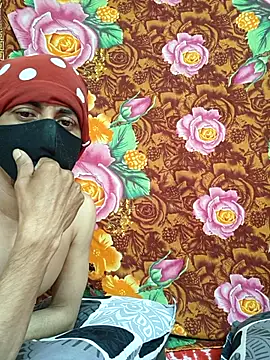 Snapshot of Seducing_couple chatting on 01-17-26, 04:38 Seducing couple online show from 01-17-26, 04:38