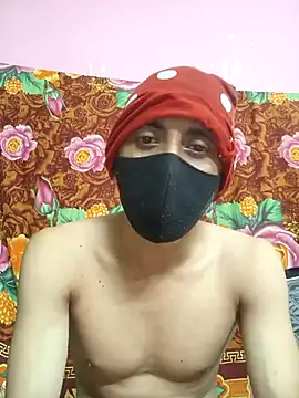 Snapshot of Seducing_couple chatting on 09-27-25, 12:33 Seducing couple online show from 09-27-25, 12:33