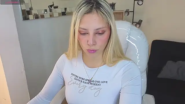 Jennaa Cooper online show from 01-10-26, 02:01