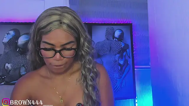  naomibrown  online show from 05-15-26, 04:21