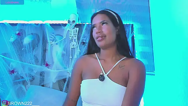 Snapshot of _naomibrown_ chatting on 10-21-25, 03:50 naomibrown online show from 10-21-25, 03:50