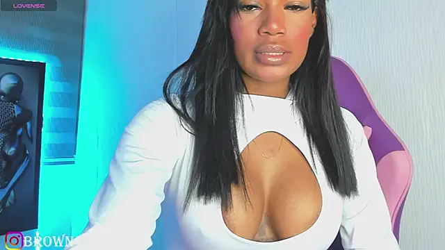  naomibrown  online show from 05-25-26, 03:28