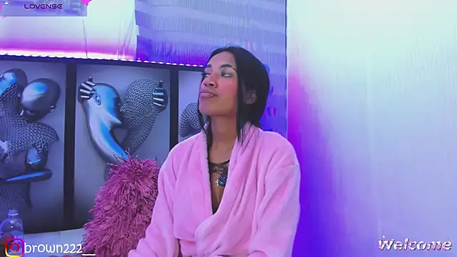 Snapshot of _naomibrown_ chatting on 11-20-25, 05:08 naomibrown online show from 11-20-25, 05:08