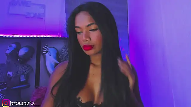 Snapshot of _naomibrown_ chatting on 11-17-25, 02:26 naomibrown online show from 11-17-25, 02:26