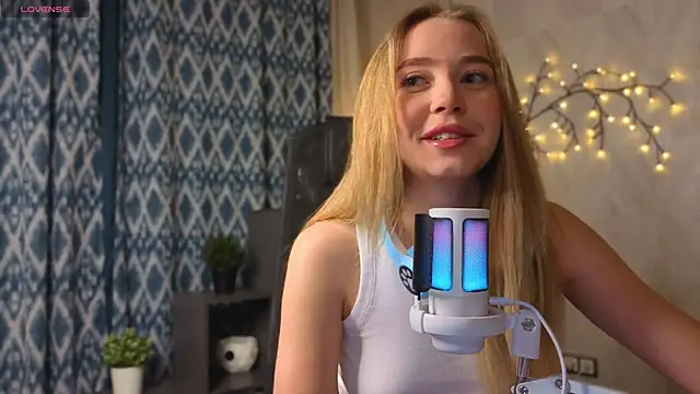 Anna mileer online show from 12-02-25, 01:28