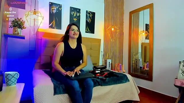  samanthaa foxx online show from 09-30-25, 11:05