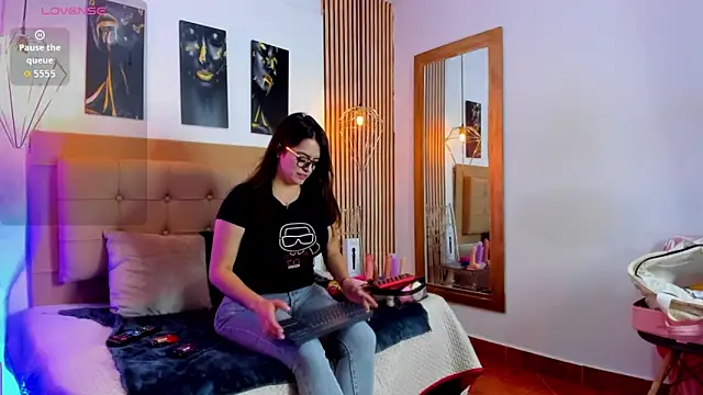  samanthaa foxx online show from 11-13-25, 10:41