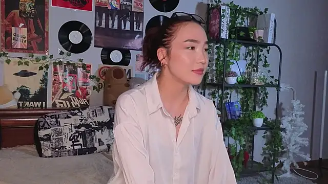 Snapshot of OdetteBiddy chatting on 11-08-25, 08:34 OdetteBiddy online show from 11-08-25, 08:34