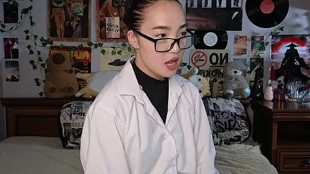 Snapshot of OdetteBiddy chatting on 11-07-25, 08:24 OdetteBiddy online show from 11-07-25, 08:24