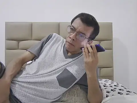 skinnylatino51 online show from 02-19-26, 01:35