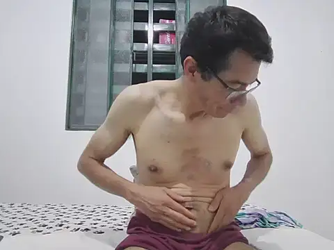 skinnylatino51 online show from 10-09-25, 12:11