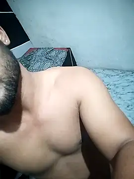 Kartikkartik8595 online show from 11-09-25, 08:02