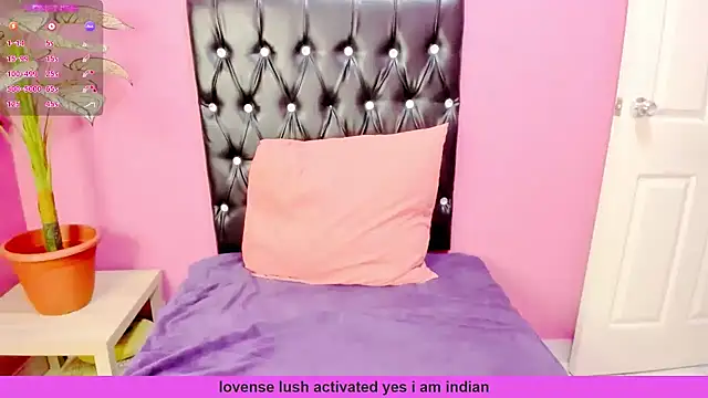 INDIANFLAME online show from 05-18-26, 06:01