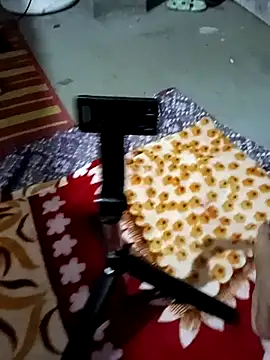 sia 143 online show from 10-30-25, 02:14