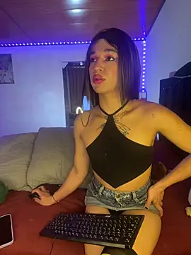 terra sunligth online show from 10-26-25, 01:17