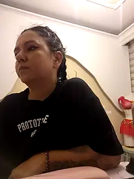 Abbyjoness21 online show from 11-08-25, 10:35