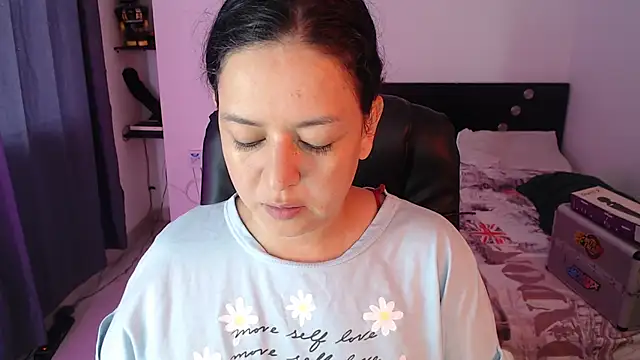 Abbyjoness21 online show from 10-16-25, 01:08