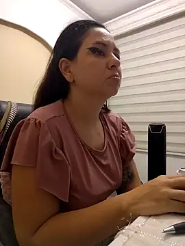 Abbyjoness21 online show from 10-27-25, 10:11