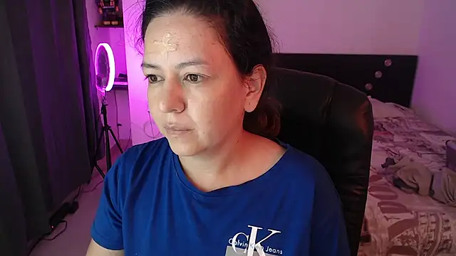 Abbyjoness21 online show from 10-30-25, 10:13