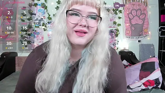  CandyM1lky  online show from 04-06-26, 07:53