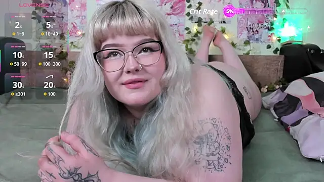  CandyM1lky  online show from 03-26-26, 08:23