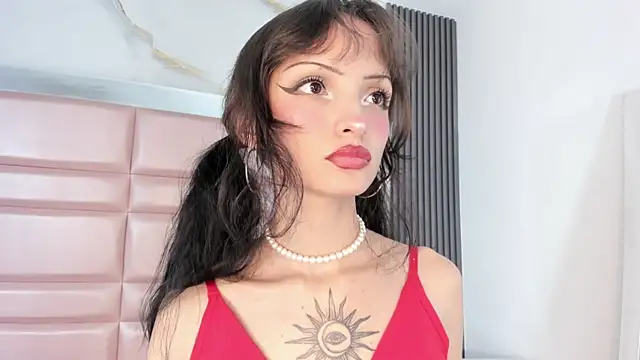 MaddieStark online show from 10-28-25, 07:13