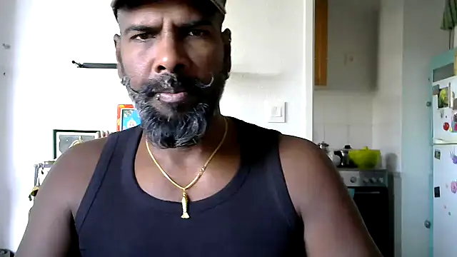 Snapshot of frenchblackc31 chatting on 09-29-25, 08:10 frenchblackc31 online show from 09-29-25, 08:10