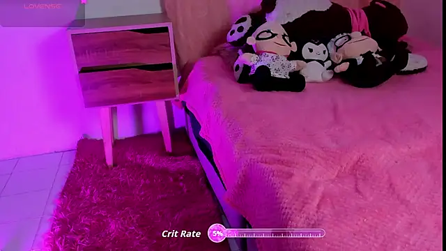 Alanaloiiss  online show from 10-31-25, 03:03