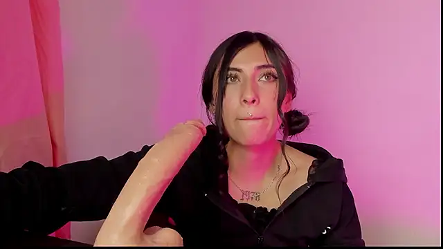 Alanaloiiss  online show from 03-04-26, 02:30