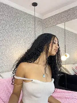 Snapshot of jadee8 chatting on 06-17-26, 03:22 jadee8 online show from 06-17-26, 03:22