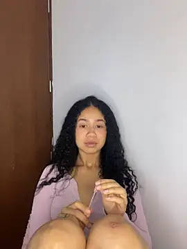 jadee8 online show from 04-05-26, 02:13