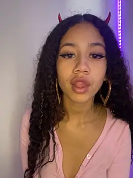 jadee8 online show from 10-29-25, 07:46