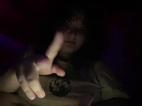 Snapshot of Solangerulo_ chatting on 02-14-26, 04:45 Solangerulo online show from 02-14-26, 04:45