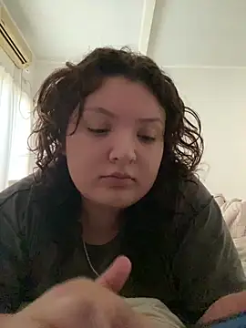 Snapshot of Solangerulo_ chatting on 02-26-26, 01:22 Solangerulo online show from 02-26-26, 01:22