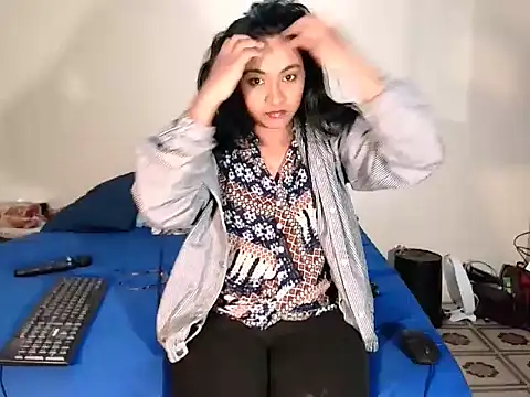 indiansweetflava online show from 09-21-25, 06:57