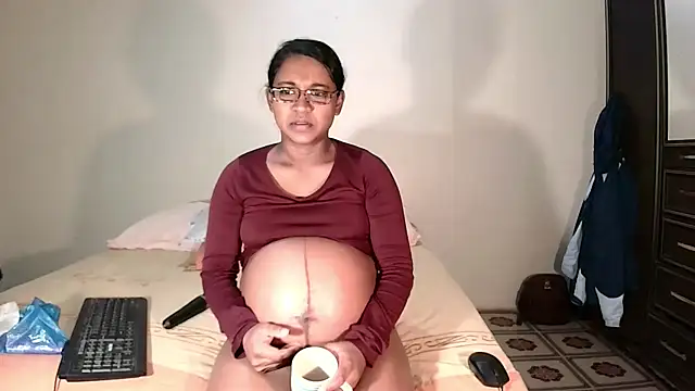 indiansweetflava online show from 05-20-26, 04:09