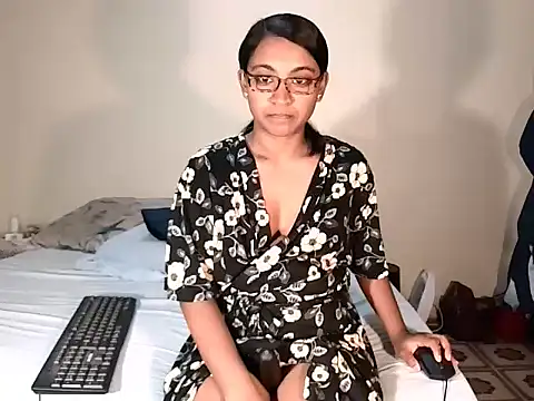 indiansweetflava online show from 11-11-25, 06:47