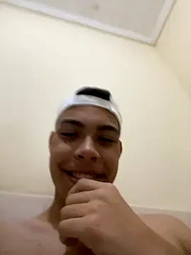 henrycoutto online show from 10-05-25, 02:24