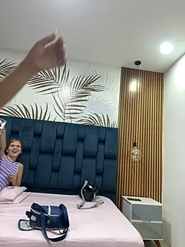 Sweet vicky hot online show from 05-08-26, 07:06