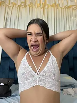 Sweet vicky hot online show from 10-27-25, 07:04