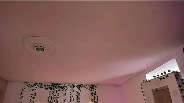 sara doll77 online show from 11-11-25, 03:07