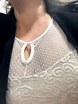 StefiAlizon70 online show from 10-26-25, 02:12