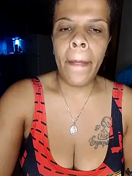 Snapshot of Esperanza_13 chatting on 05-19-26, 12:15 Esperanza 13 online show from 05-19-26, 12:15