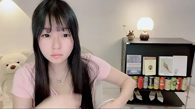 Onechestnut online show from 06-26-26, 04:07